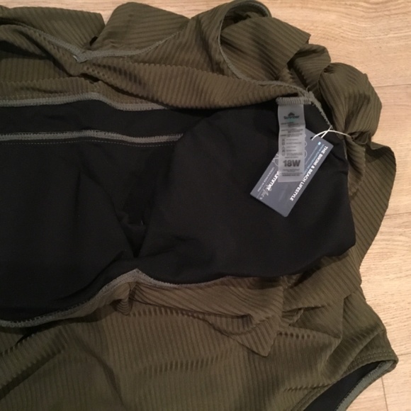 Women’s Plus Size V Neck Tummy Control Ribbed Ruffle One Piece Bathing Suit - Picture 5 of 5